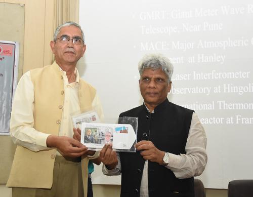 HS-Hans-Birth-Centenary-52